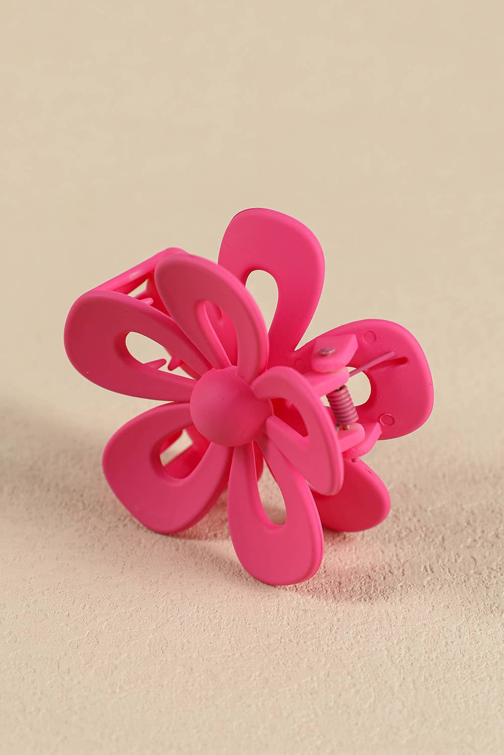 LDC Sweet Hollowed Flower Shape Claw Clip